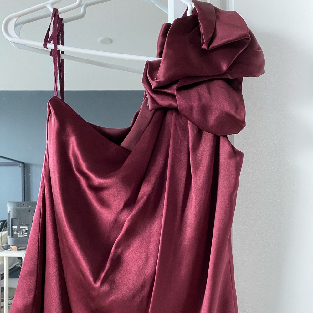 7 For All Mankind 100% Silk Pouf Maroon